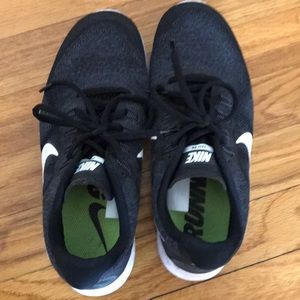 Nike free rn, worn twice